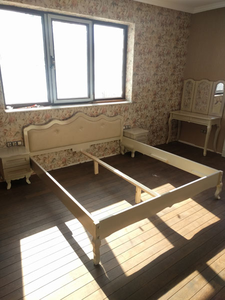 тапицирана спалня тапицирана спалня